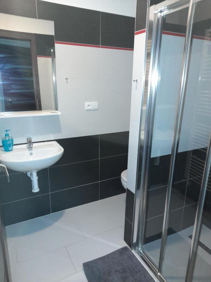 Vinoteka "U Kozu" Hotel Nové Město nad Metují Eksteriør billede