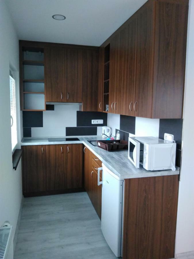 Vinoteka "U Kozu" Hotel Nové Město nad Metují Eksteriør billede
