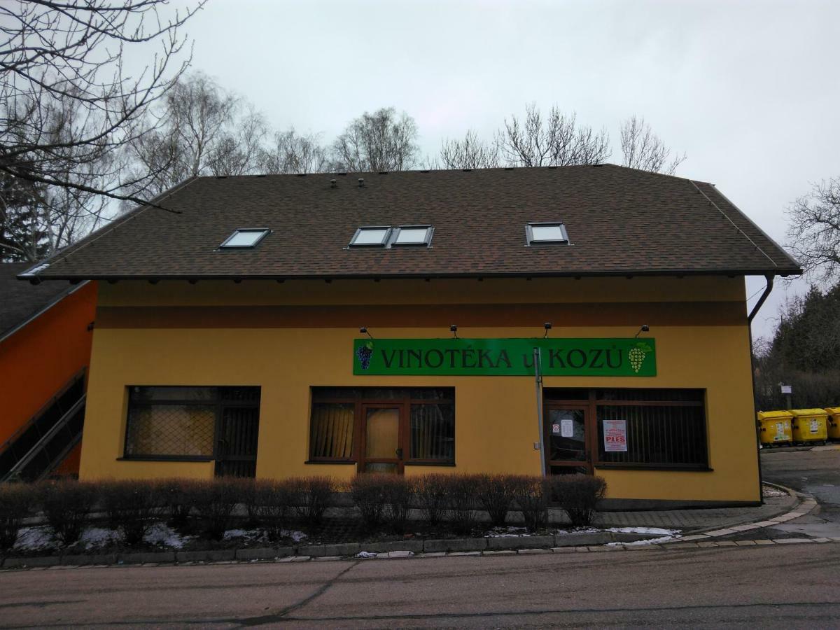 Vinoteka "U Kozu" Hotel Nové Město nad Metují Eksteriør billede