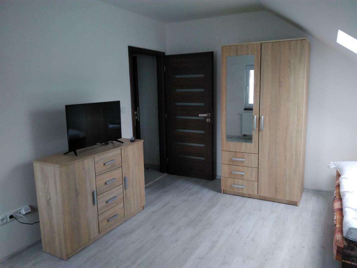 Vinoteka "U Kozu" Hotel Nové Město nad Metují Eksteriør billede