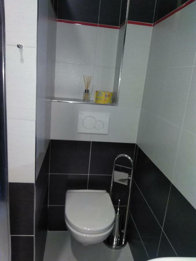 Vinoteka "U Kozu" Hotel Nové Město nad Metují Eksteriør billede
